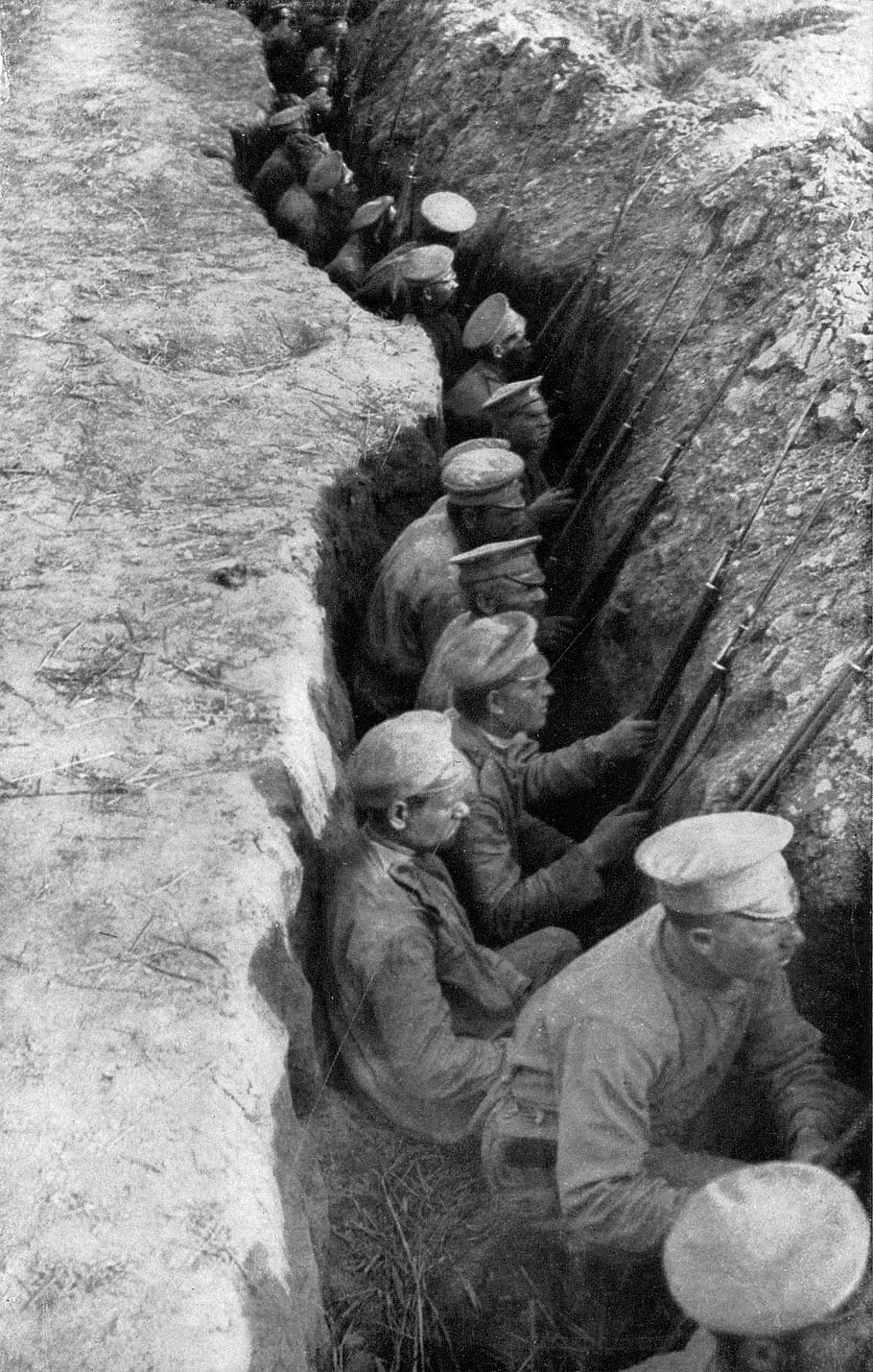 tropas da rússia, aguardando, ataque alemão, Rússia, tropas, trincheira, alemão, ataque, Primeira Guerra Mundial, exército