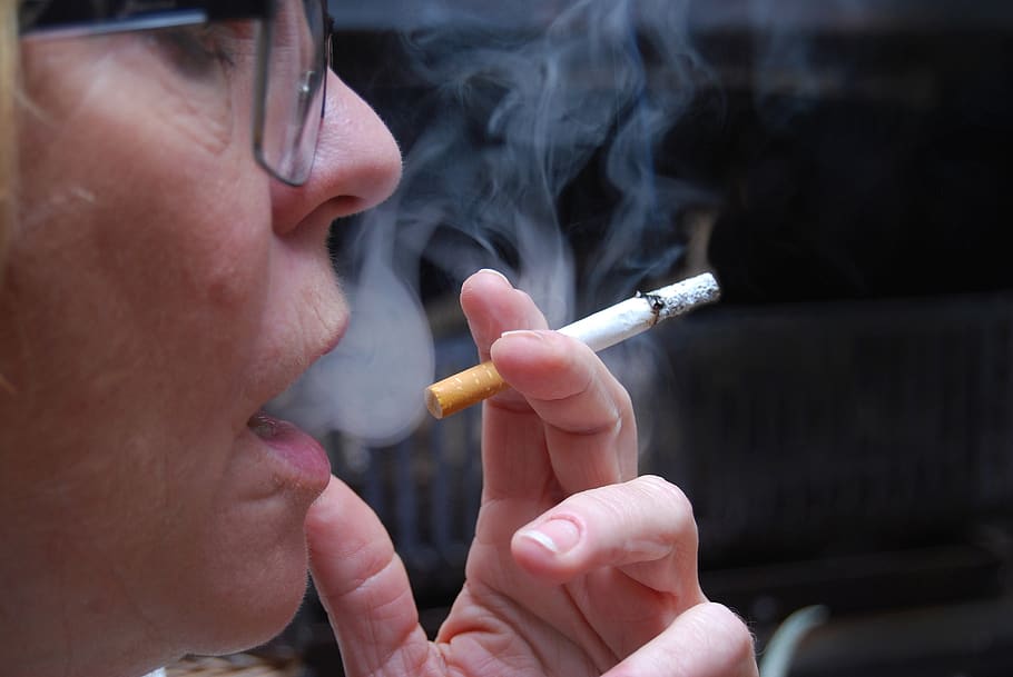 smoking, smoke, cigarette, tobacco, addiction, nicotine, cancer, health, burning, inhale