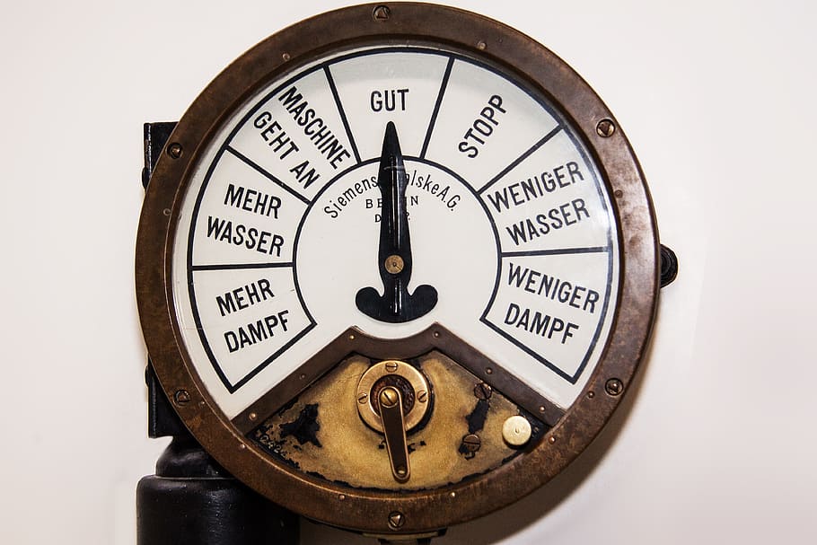 round brass gauge, round, brass, gauge, boiler telegraph, kommunilation, command bridge, boiler room, commands for heater, bell signal