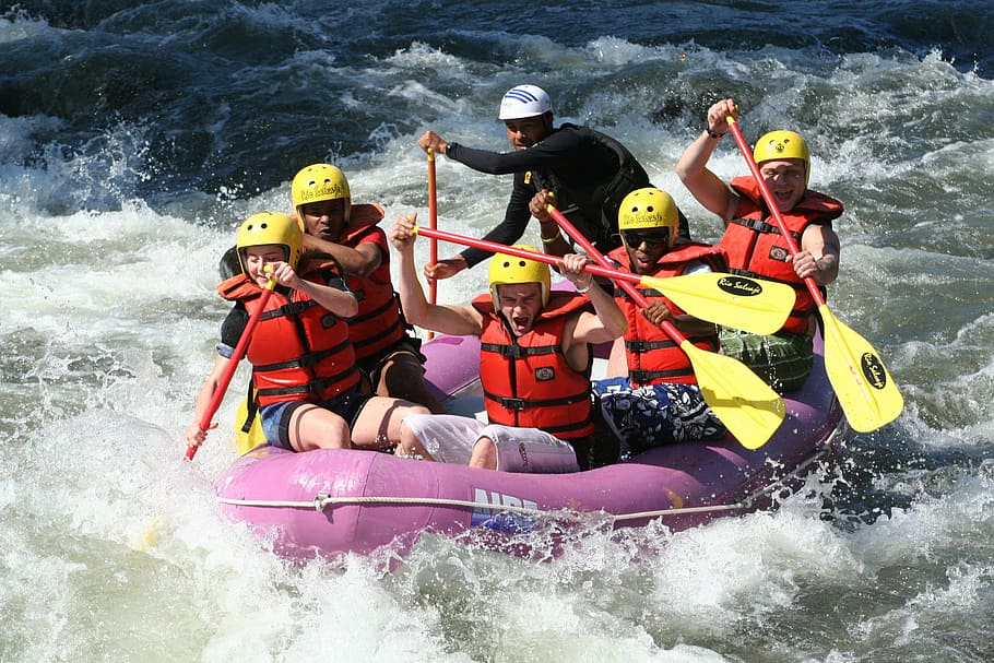 grupo, hombres rafting, rafting, aguas bravas, desafío, acción, equipo, trabajo en equipo, extremo, remo