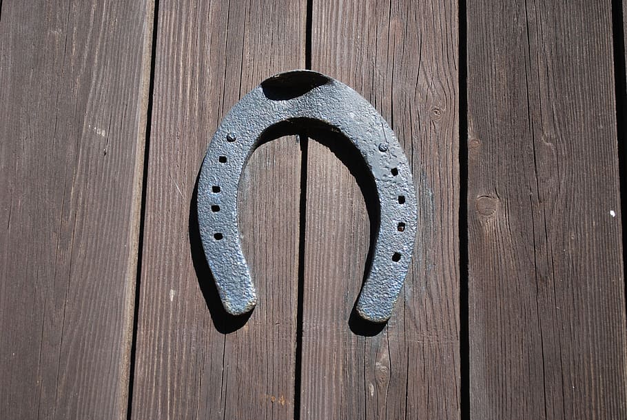 gray, steel horse shoe, horseshoe, barn, lucky charm, luck, fortune, rusty, vintage, symbol