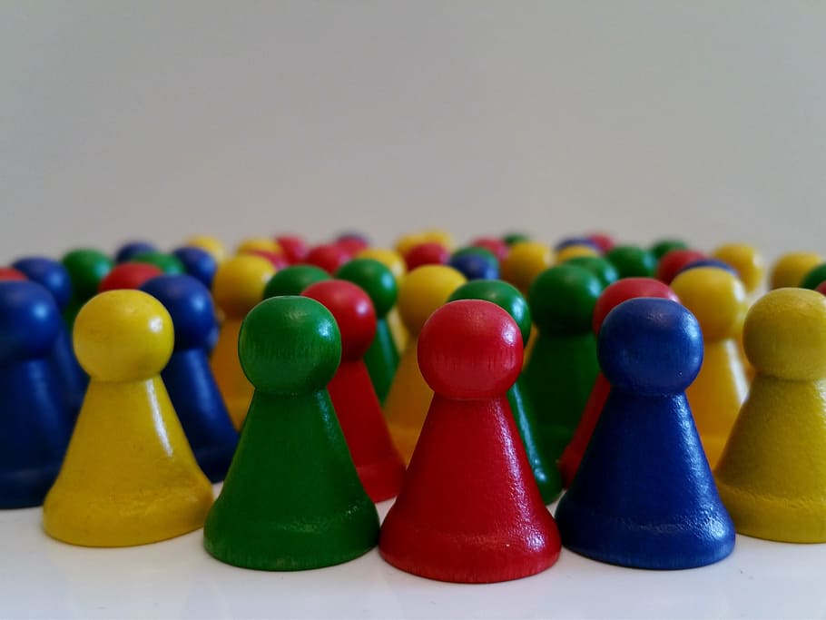 karakter permainan, kayu, warna-warni, mainan, multi-warna, permainan papan, permainan waktu luang, kelompok besar objek, di dalam ruangan, close-up