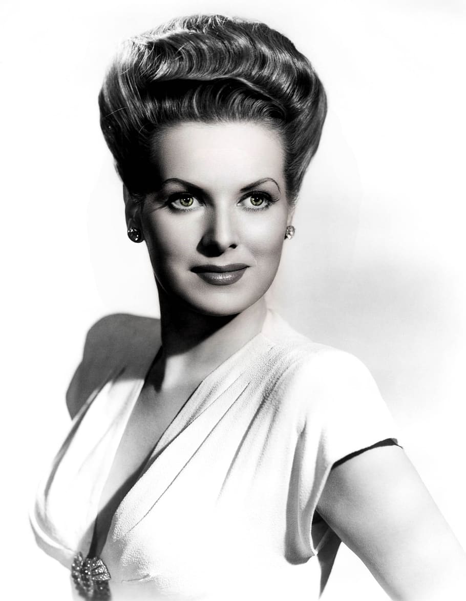 maureen o'hara - female, portrait, film, hollywood, actress, young adult, beauty, looking at camera, one person, beautiful woman