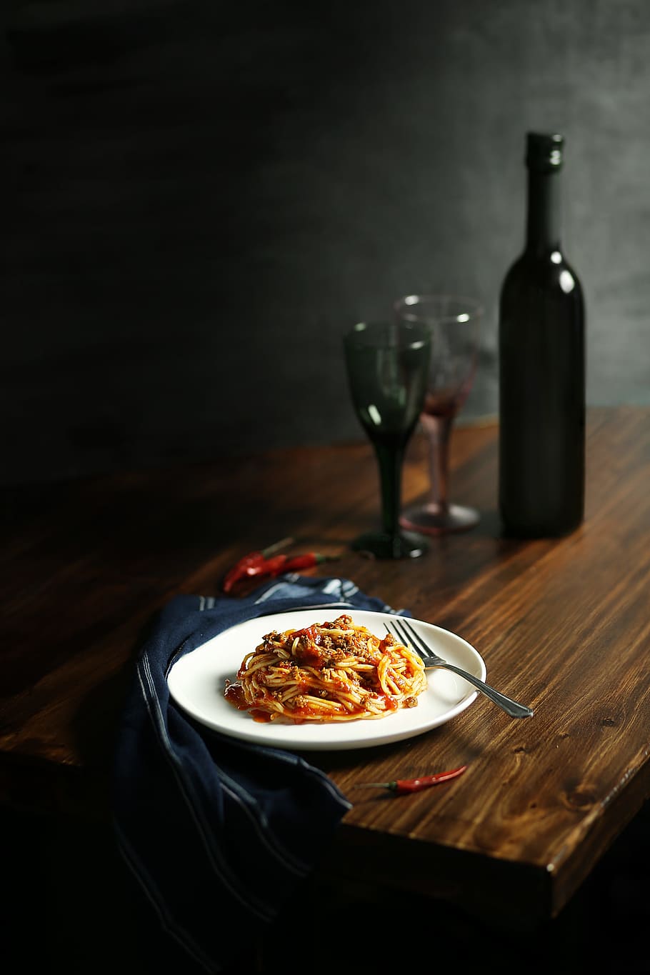 round, white, ceramic, plate, brown, wooden, table, pasta, lunch, breakfast