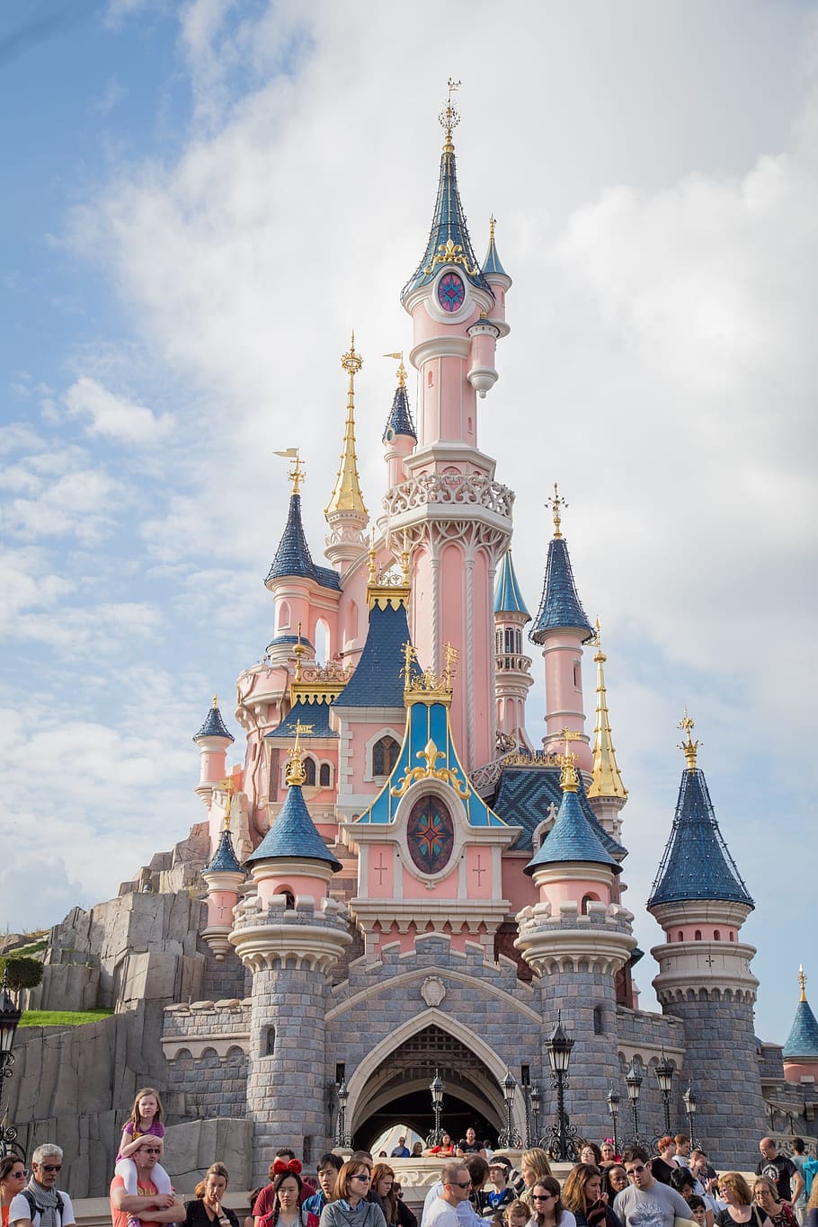 pink, paint castle, daytime, beautiful, paris, wallpaper, disneyland park, magic kingdom, fairy, beautiful house