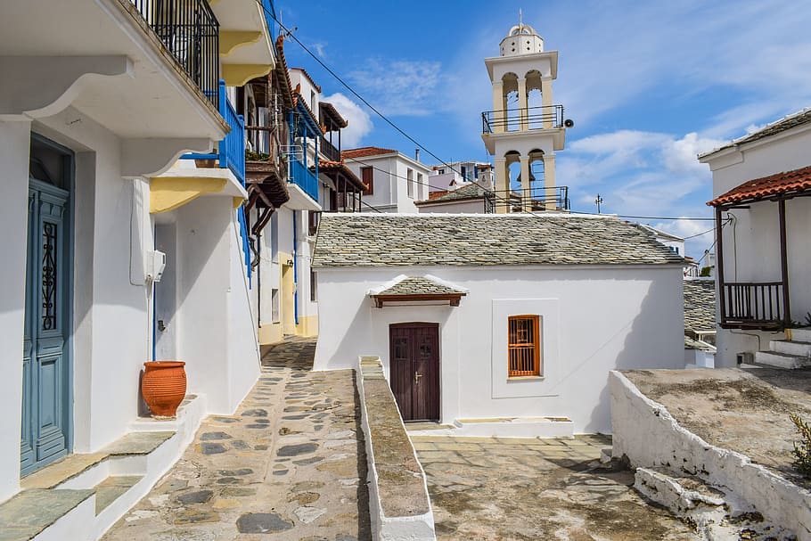 ギリシャ, スコペロス島, コーラ, 村, 通り, 路地, 家, 教会, 建築, 伝統的な島