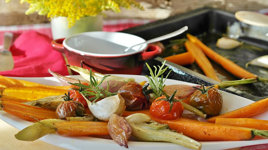 assorted, vegetable, white, ceramic, tray, vegetables, vegetable pan, barbecue, tomatoes, carrots