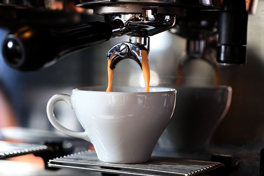 coffee, cappuccino, latte, espresso, americano, iced coffee, decaf, caffeinated coffee, barista, aftertaste