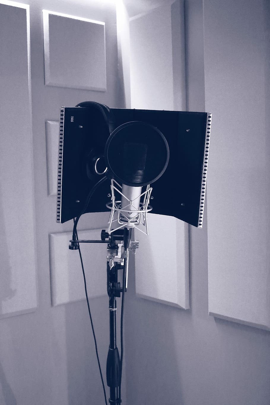 grayscale photo, condenser microphone, cover, wall, Music, Studio, Music Studio, Sound, music, studio, audio