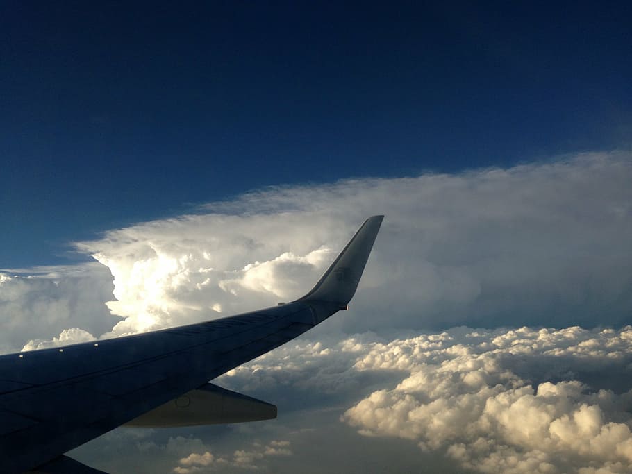 foto em timelapse, avião, forma de nuvem épica, guadalajara, méxico, 2014, veículo aéreo, nuvem - céu, céu, asa de avião
