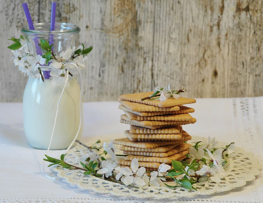 brown, cracker, white, table, cookies, butter biscuits, glass, milk, glass of milk, flower