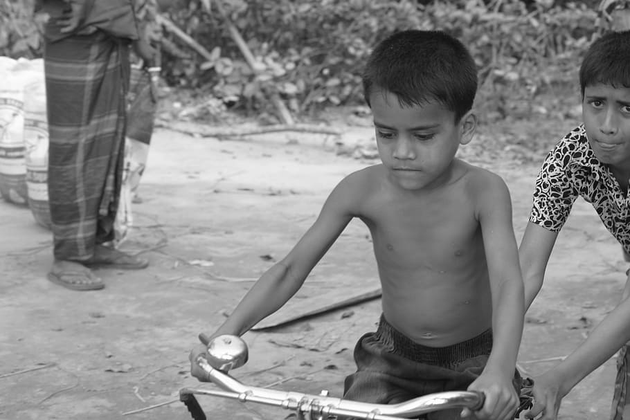boy, learn, road, Try, Cycle, On The Road, a boy try to learn cycle, capture this photo by other side, boys, childhood
