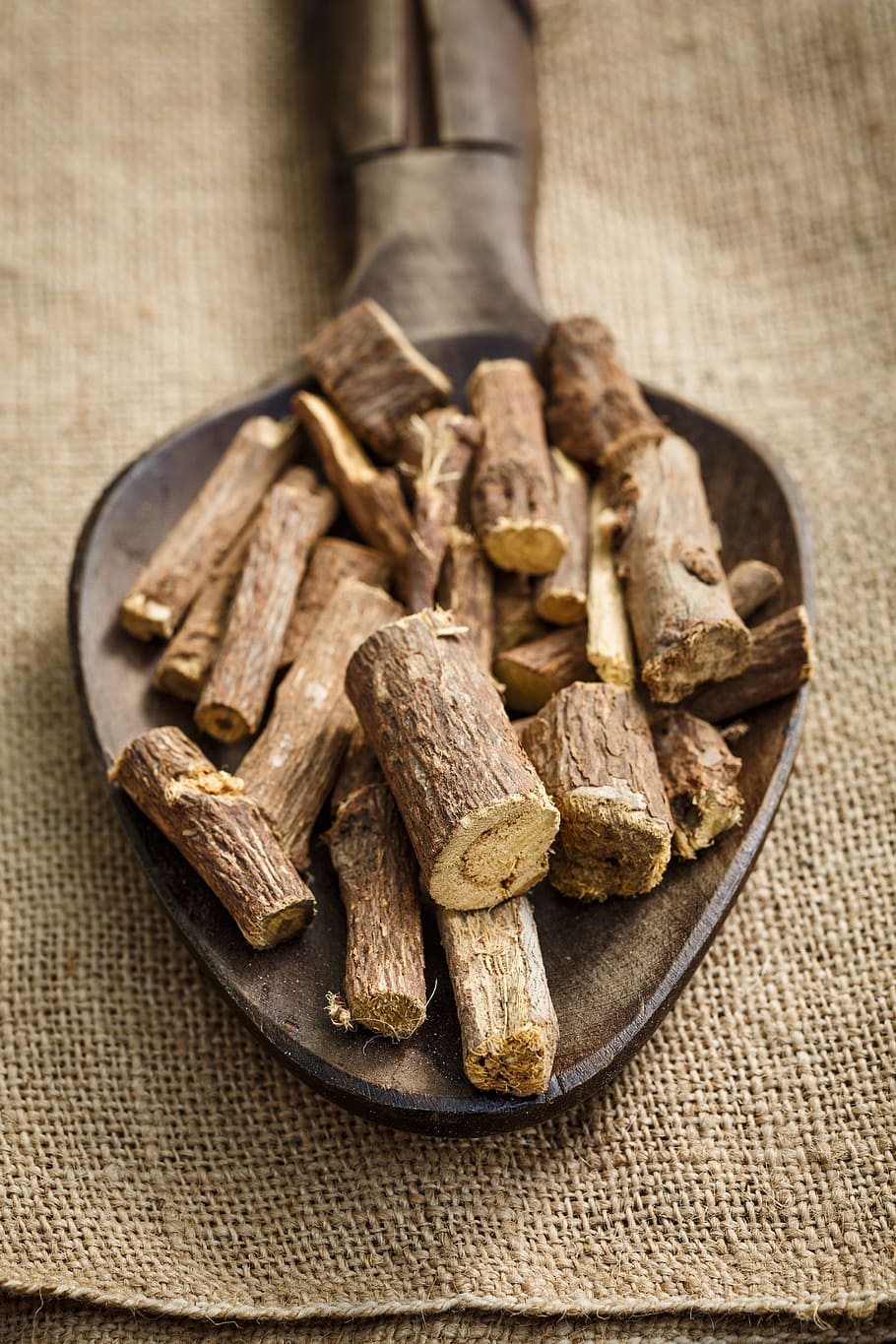 close-up photography, beige, cut, log, licorice, root, herbal, natural, liquorice, stick