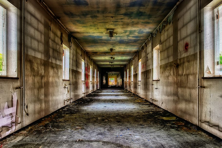 грязный пустой коридор, пол, банда, внутренний коридор, потерянные места, пустой, длинный, симметрия, здание, старое здание