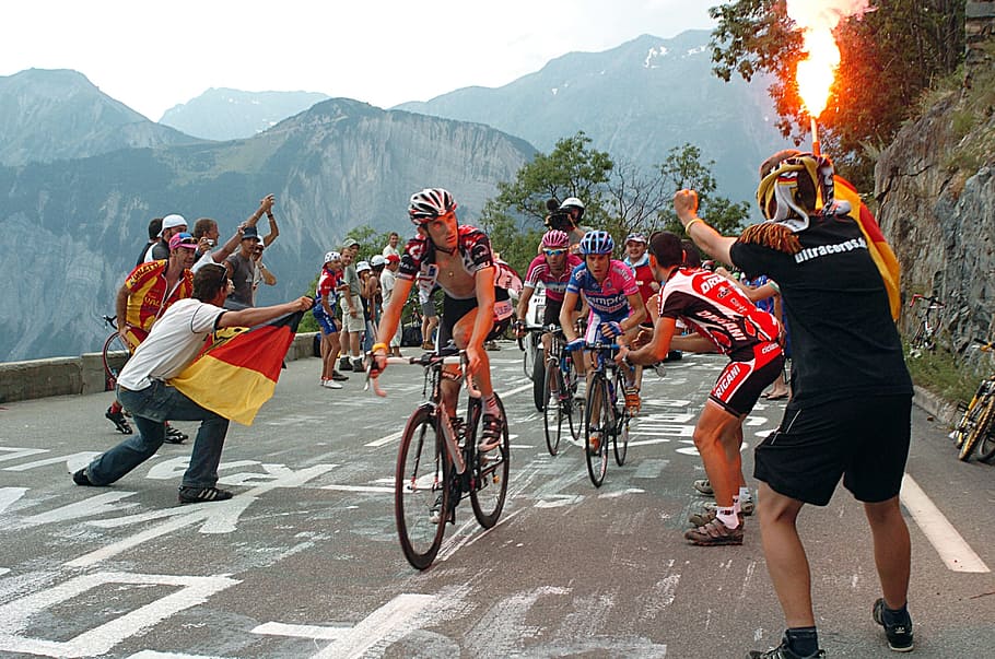 男性, 自転車レース, ツールドフランス, l 'alpe d' huez登山後, 熱狂的な視聴者, サイクリングレース, ロードバイク, 高性能スポーツ, プロスポーツ選手, プロスポーツ