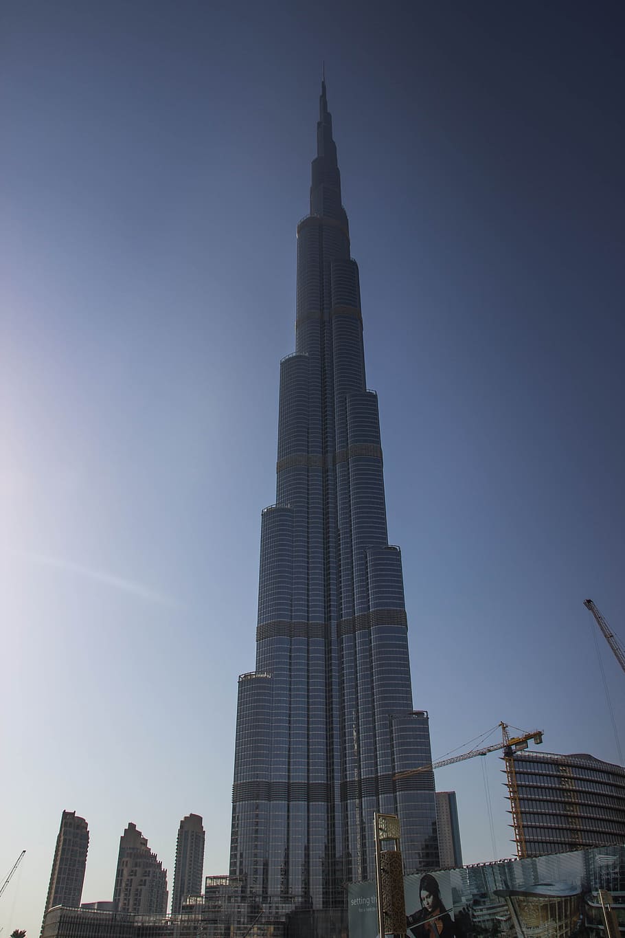 burj khalifa, bangunan tertinggi di dunia, dubai, gedung pencakar langit, u a e, kota dubai, rekor dunia, arsitektur, struktur yang dibangun, eksterior bangunan