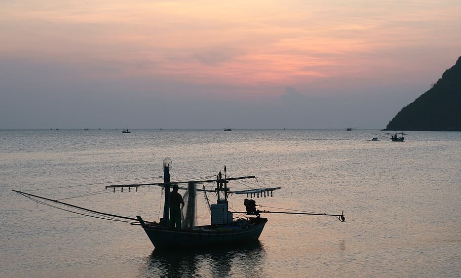 fisherman, nets, mending, fishing net, fishnet, fishing, craft, harbor, thailand, tranquility