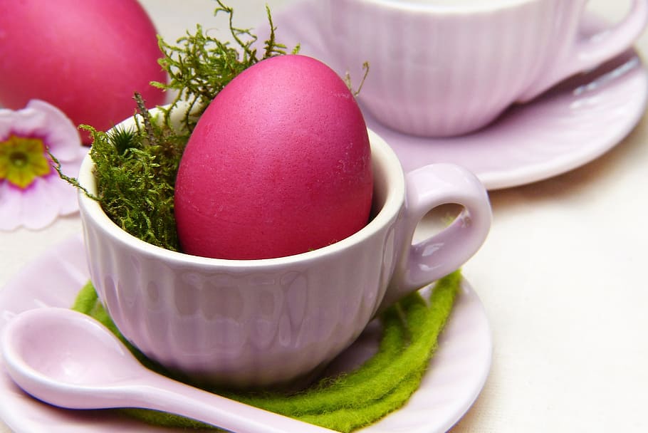 merah muda, telur, putih, keramik, cangkir teh, telur paskah, merah, latar belakang, paskah, sarapan