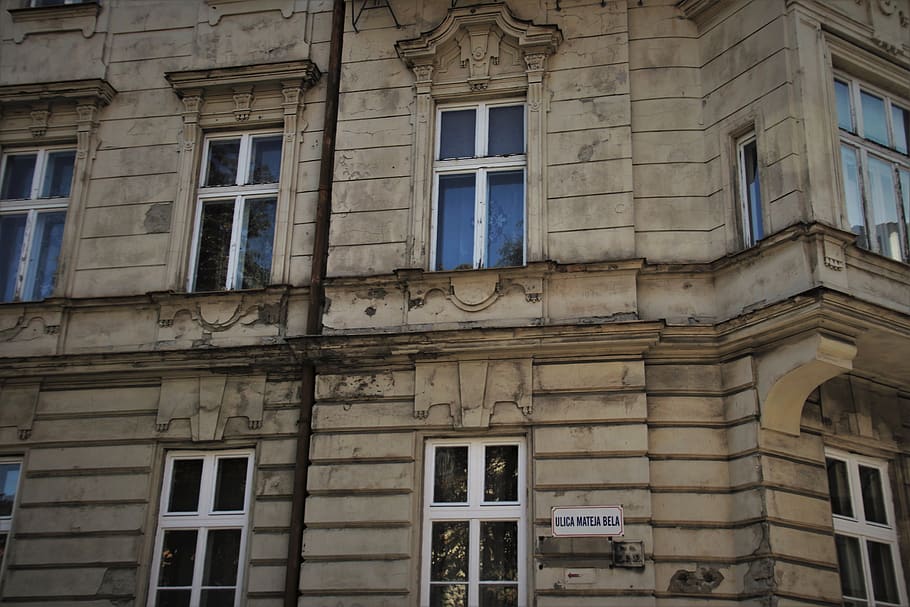old houses, bratislava, window, the walls of the, monument, the building of the old, building, kamienica, the window, old town
