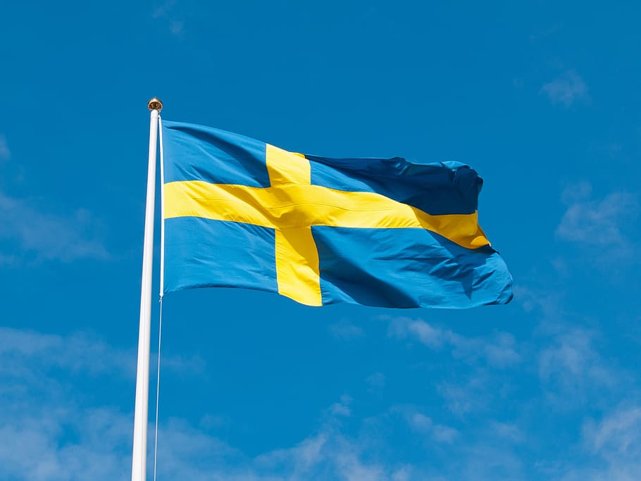 デンマークの旗, 昼間, スウェーデン, 旗, スウェーデンの旗, ヒメル, フラグ, 風, 空, 低角度のビュー