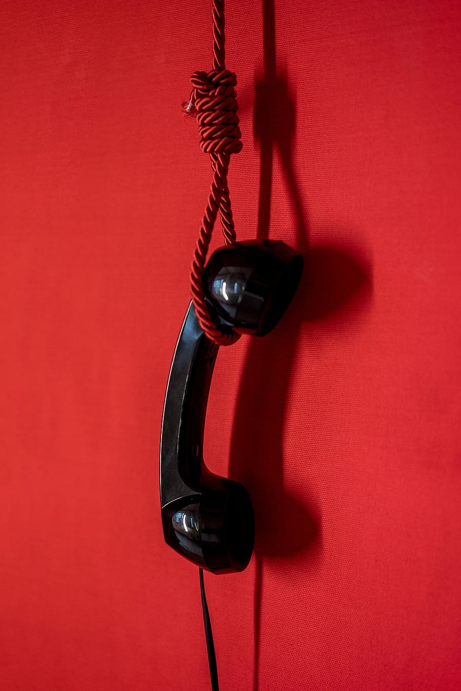 black suicide telephone, pay phone, noose, technology, hanging, phone call, phone, telephone, phone handset, art