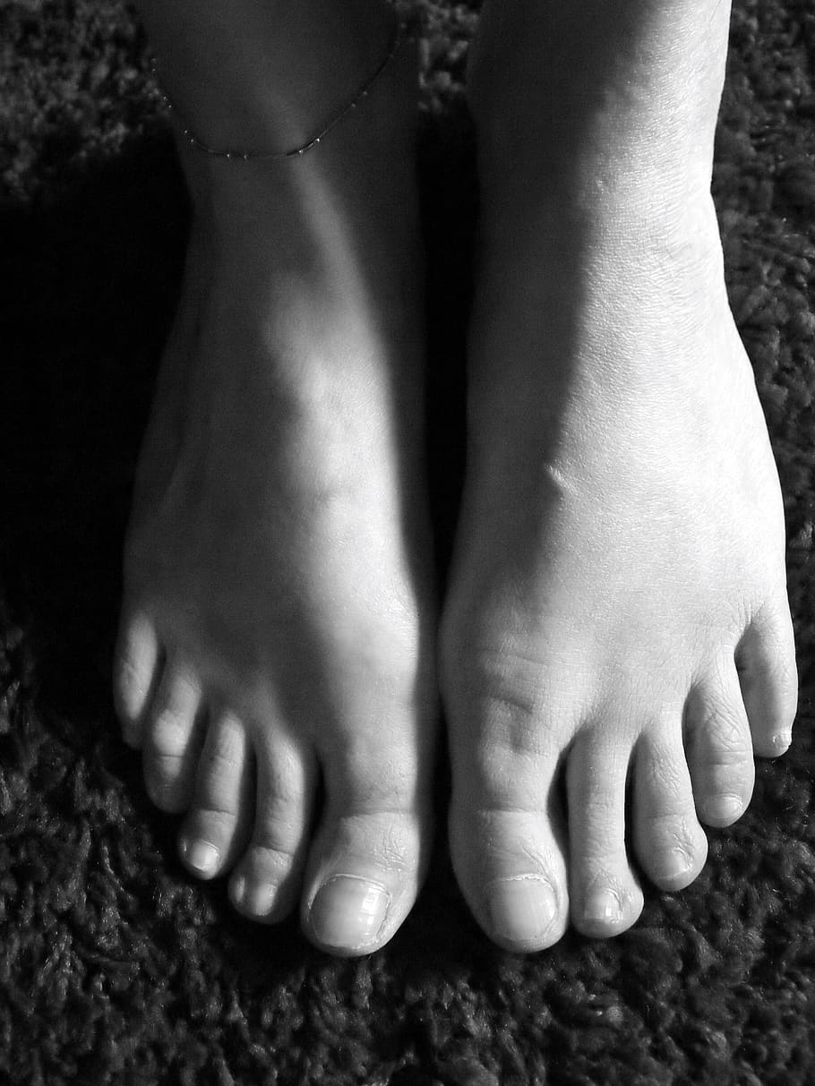 pés, estáveis, com os pés descalços, correr, parte do corpo humano, parte do corpo, perna humana, seção baixa, pé humano, uma pessoa