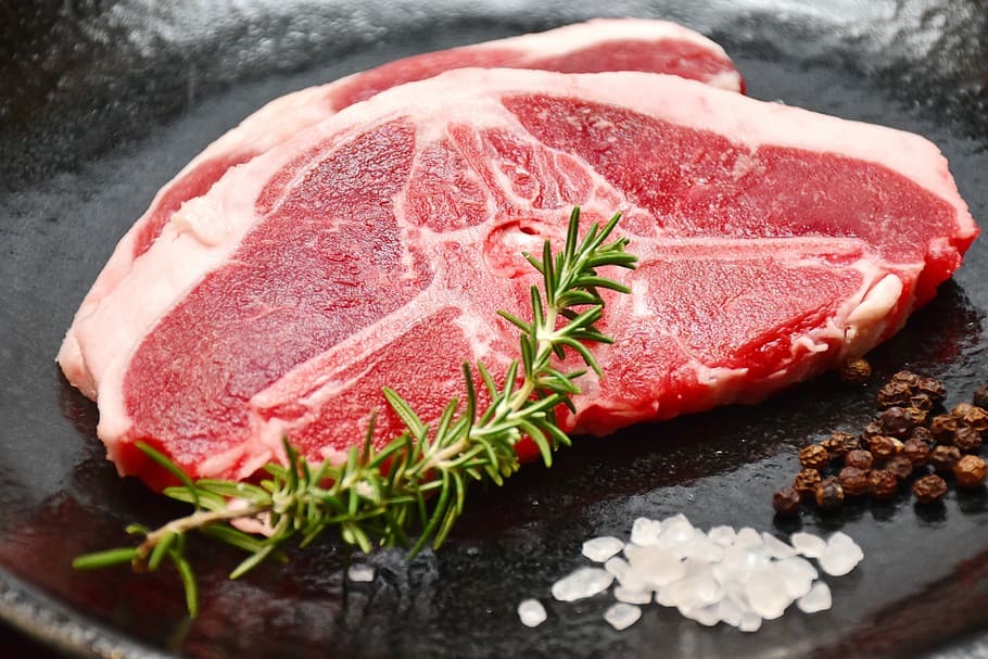 raw meat, meat, lamb t-bone steak, hille, gourmets, sirloin, bone, not only from the mutton shop, food, food and drink