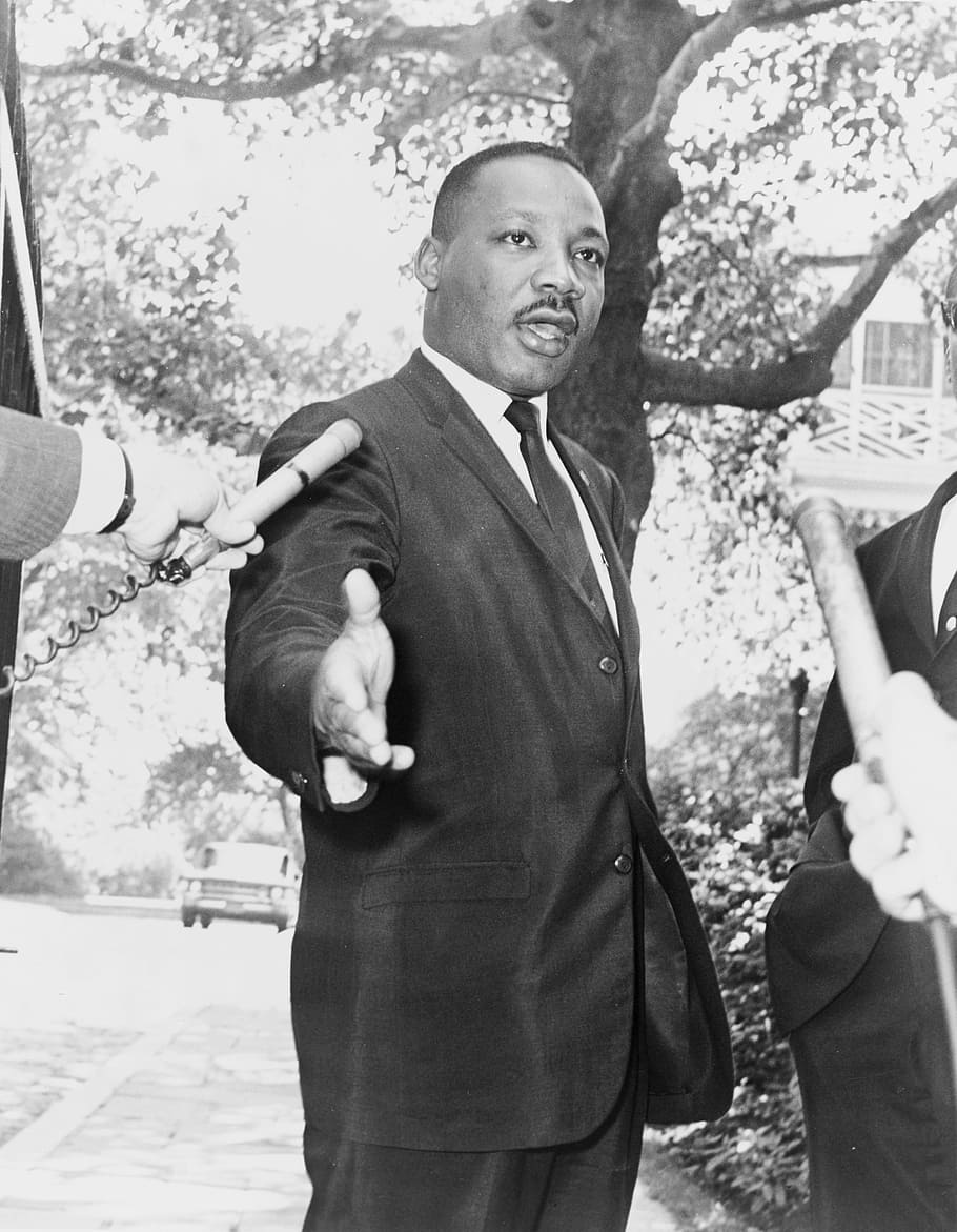 martin luther king jr, jr., rising, right hand, martin luther king, jr