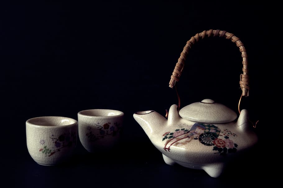 porcelain, container, vessel, bowl, pottery, cup, kettle, exhibition, works, art