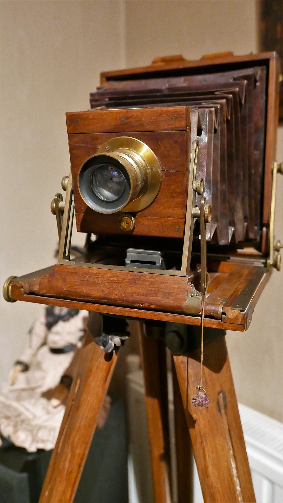 photo camera, antique, old, camera, shooting, photography, analog, wood - material, metal, indoors