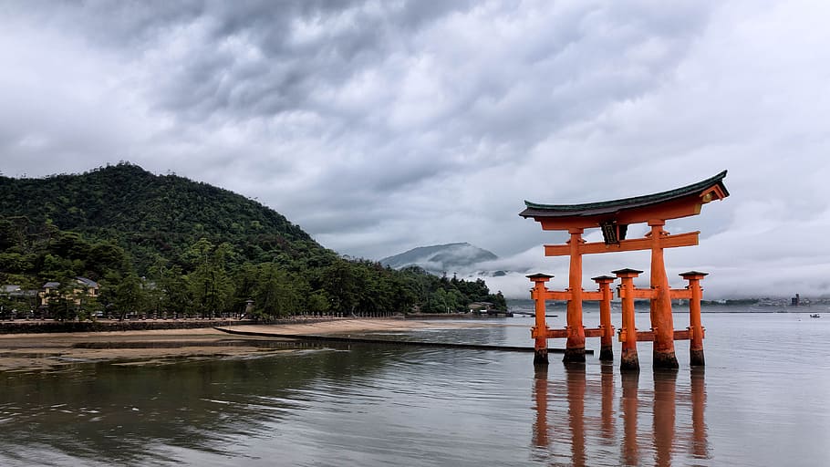 Kuil Itsukushima, gerbang torii, Jepang, siang, air, langit, awan - langit, agama, kepercayaan, pohon