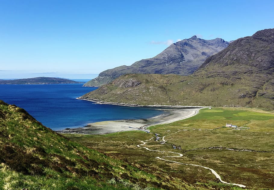 scotland, pulau skye, camasunary bay, indah, pemandangan, lanskap, garis pantai, gunung, scenics, alam