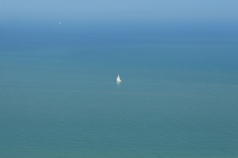 putih, perahu layar, tengah, laut, sendirian, besar, perahu, sepi, bentangan, hebat