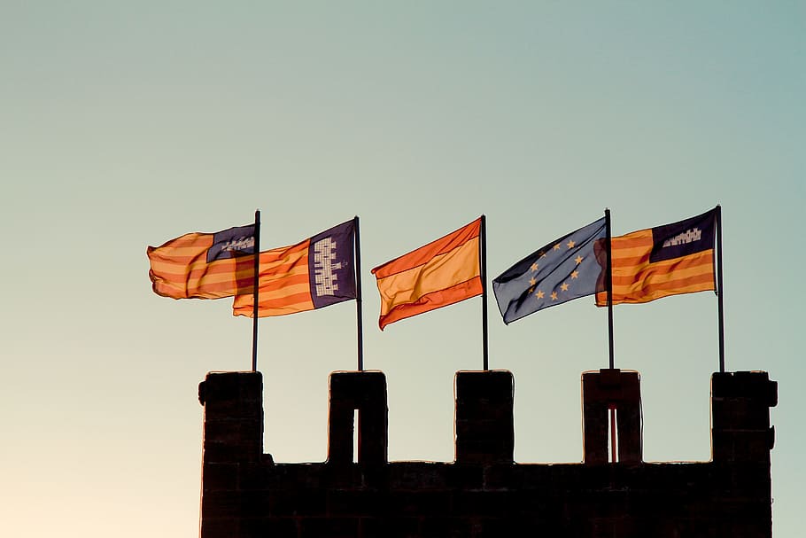 Spain, Castle, Spanish Flag, Slots, flag, sky, wind, fleet, patriotism, outdoors
