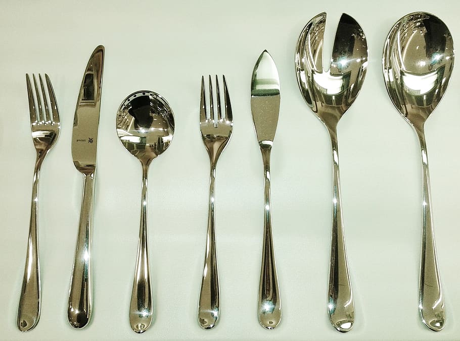 gris, utensilio de acero, conjunto, blanco, superficie, cubiertos, cuchillo, tenedor, cuchara, comer