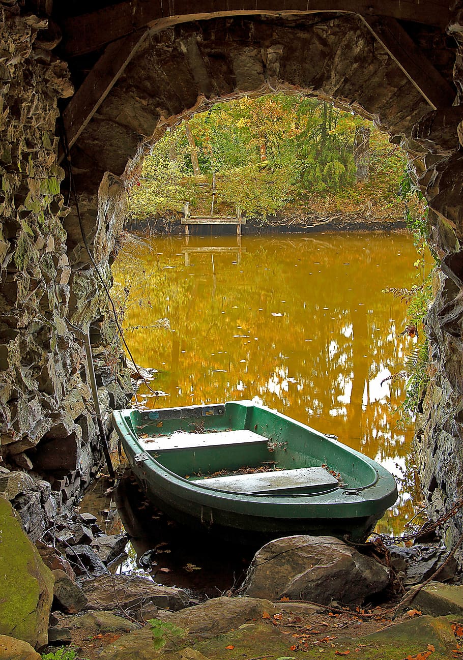 green, canoe, body, water, inside, cave, boot, kahn, old, pond
