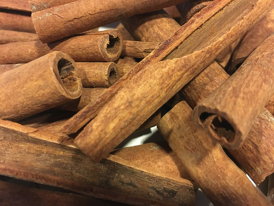 Cinnamon Sticks, Herbs, cinnamon, food and drink, close-up, wood - material, large group of objects, studio shot, backgrounds, full frame
