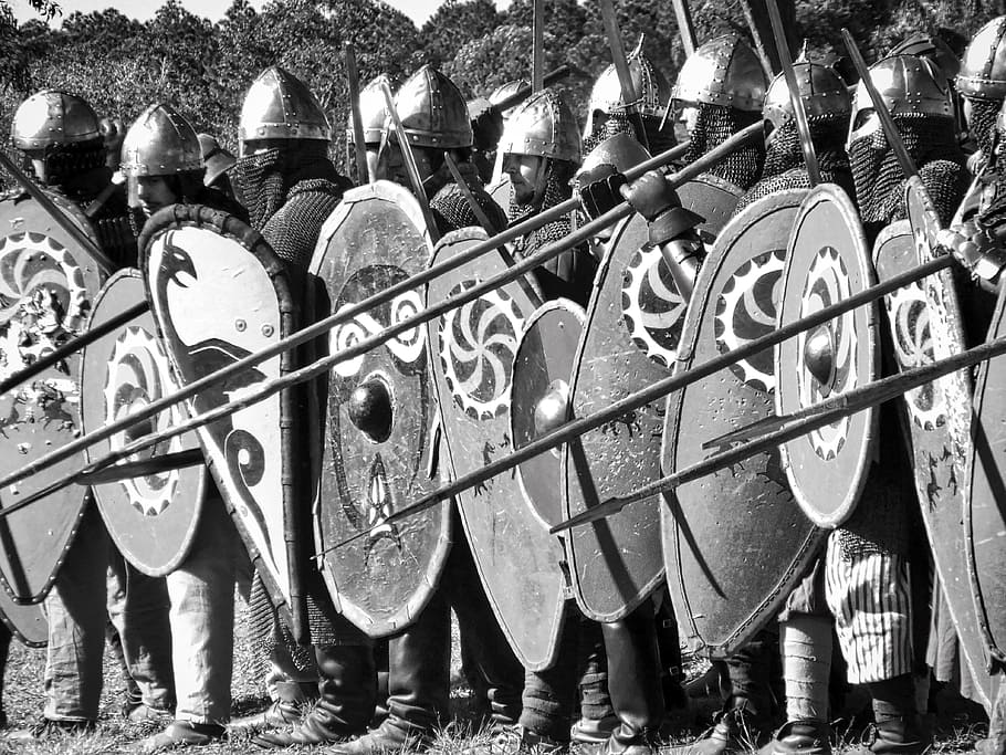 grayscale, knights, daytime, medieval, soldiers, spears, armour, helmets, defence, battle