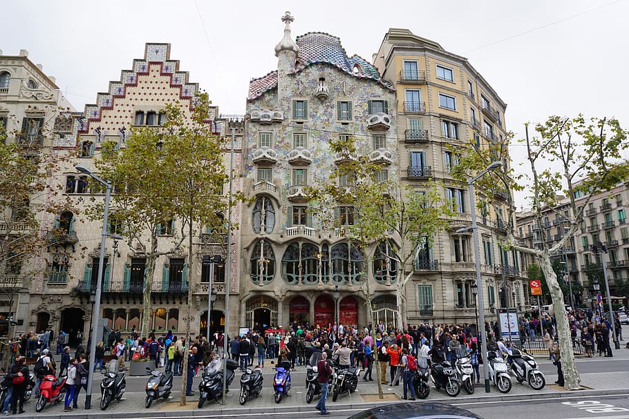 barcelona, this style, building, architecture, spain, catalonia, building exterior, built structure, group of people, crowd