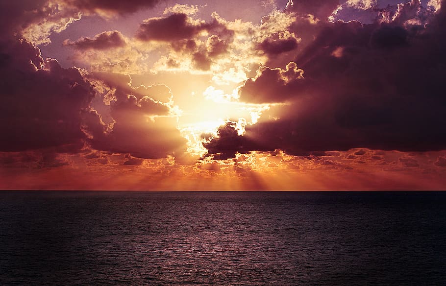 sunset, dusk, sunbeams, sun rays, clouds, cloudy, horizon, ocean, sea, water