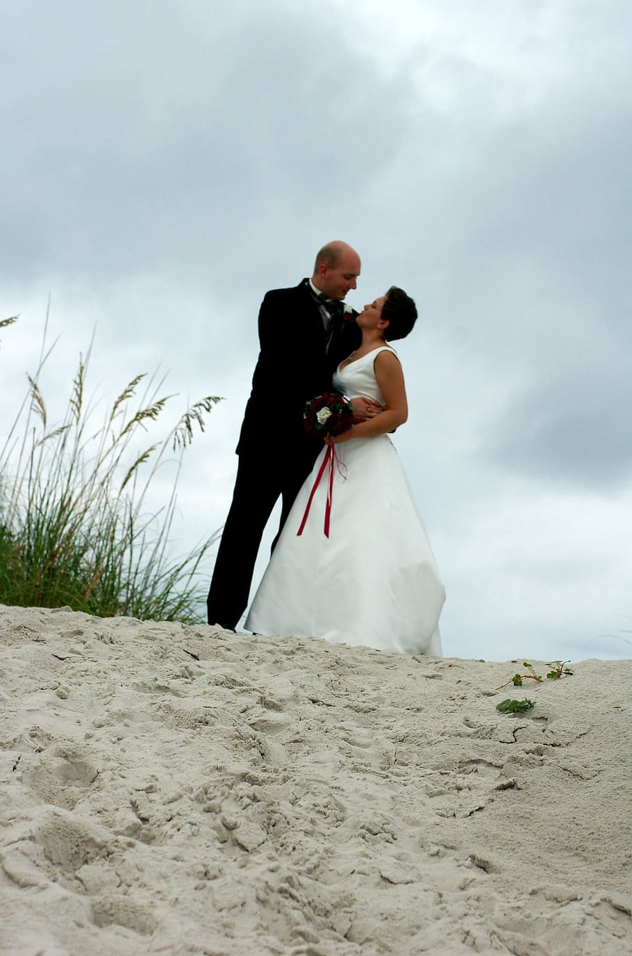 wedding, beach, couple, bride, groom, white, sand, romantic, newlywed, life events