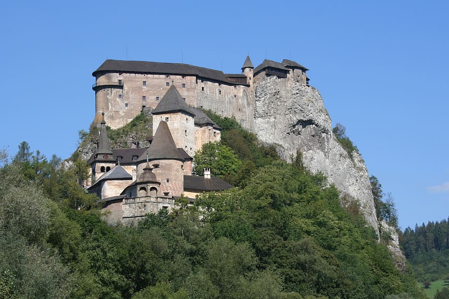 Kastil Orava, Slovakia, kastil, arsitektur, pohon, rumah, eksterior bangunan, sejarah, tanaman, struktur buatan