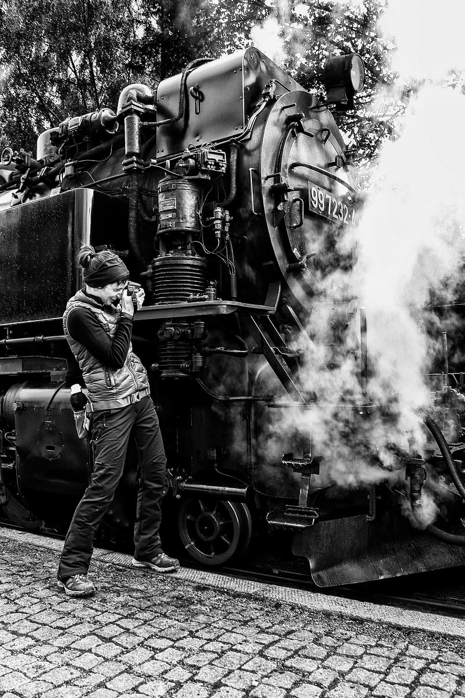 steam locomotive, brocken railway, hsb, loco, real people, full length, smoke - physical structure, day, men, people