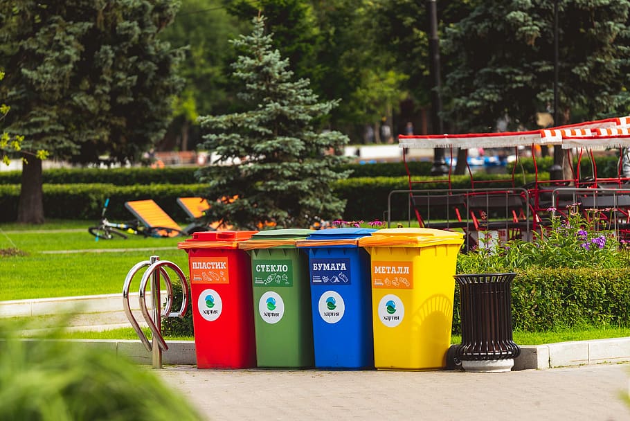 parque, separação de resíduos, reciclagem, lixo, lata de lixo, azul, lixeiras, lixeira de papel, resíduos de papel, plástico