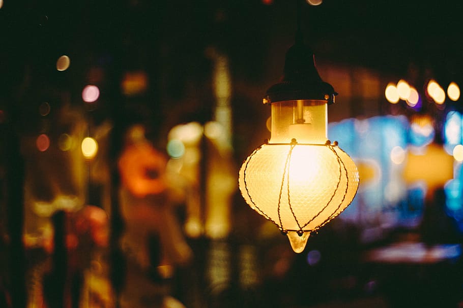 selective, focus photo, pendant lamp, lamp, cafe, large aperture, festival, blur, electric Lamp, lantern