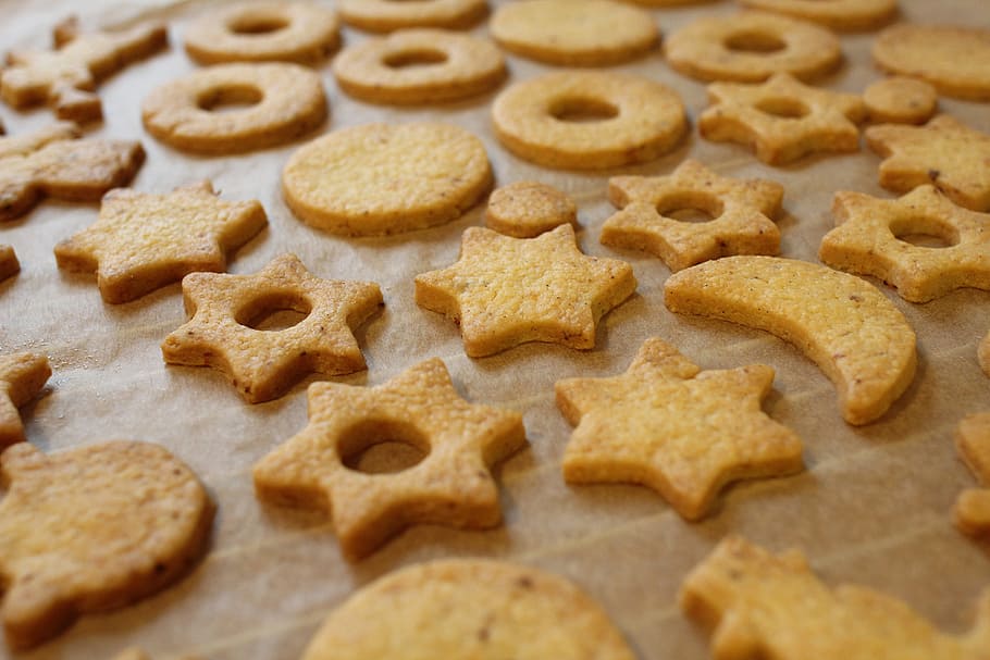 クッキー, Ausstecherle, 焼く, 生地, 焼いた, クッキーカッター, クリスマスクッキー, クリスマスベーキング, クリスマス, 星