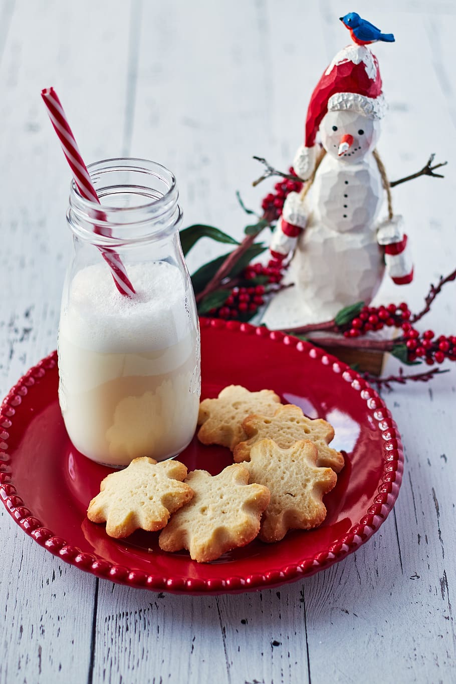 milk, cookies, christmas, festive, holiday, shortbread, snack, sweets, food, rustic