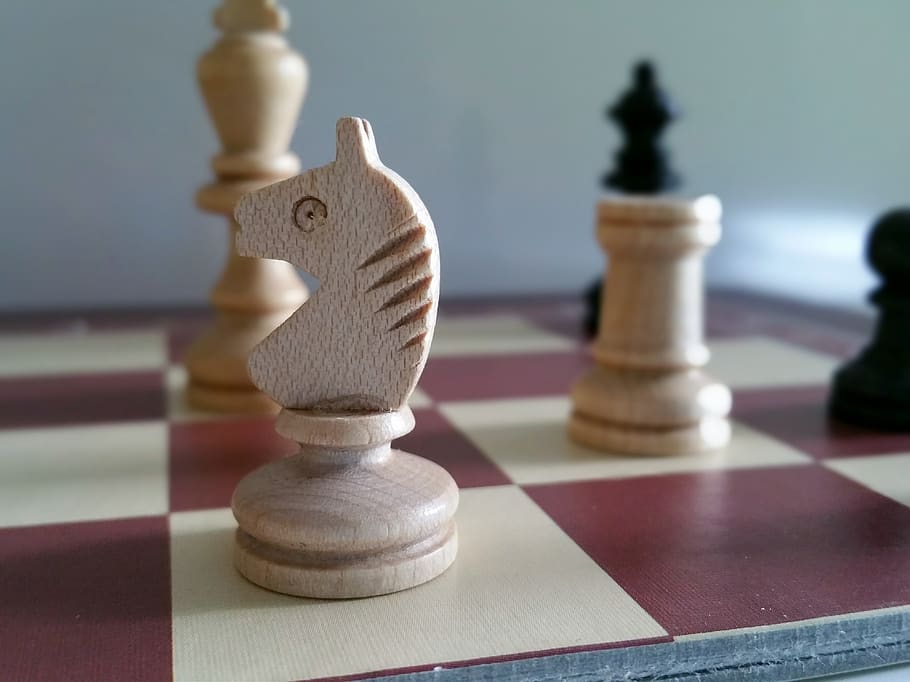 chess, wooden figures, game characters, gesellschaftsspiel, strategy, game board, leisure games, game, relaxation, board game