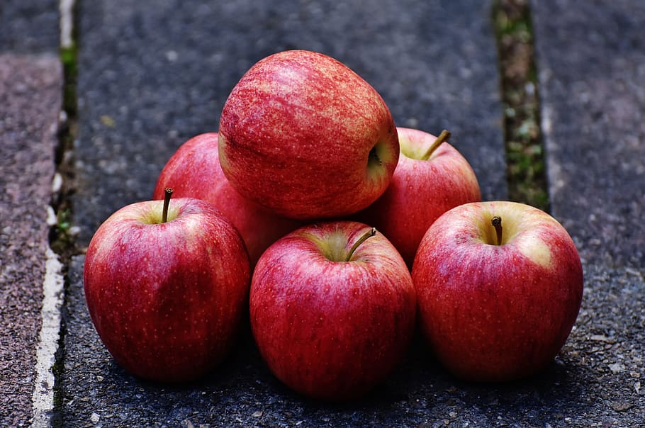apple, red, delicious, fruit, ripe, red apple, frisch, vitamins, nature, sweet