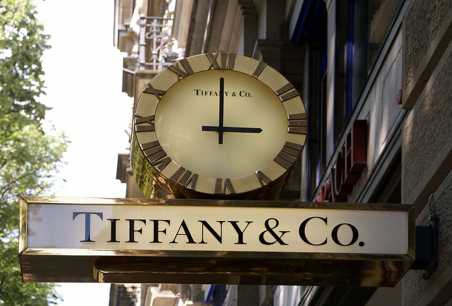 tiffany, &, co., reloj de calle analógico, 3:00, zurich, suiza, tienda, letrero, calle